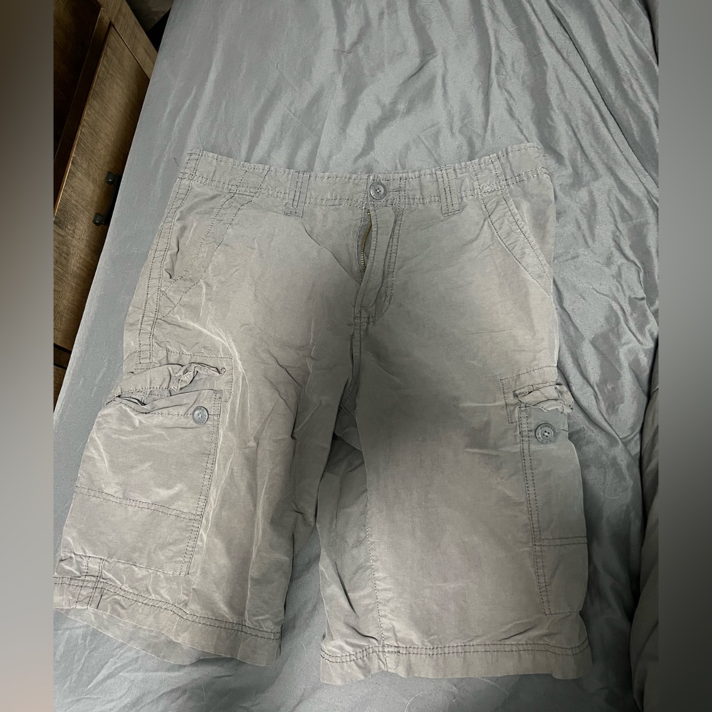 Men's cargo shorts